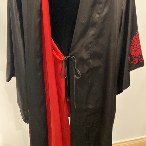 La Senza Red & Black Satin Kimono Lingerie Robe Size S/M - Picture 3 of 8
